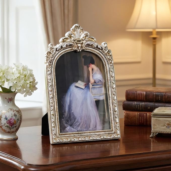 Cuspin Vintage 4x6 Picture Frame Silver, Ornate Arched Resin Photo Frame with Glass Front, Elegant Decorative Frames for Wall Hanging or Tabletop Display, Home Office Wedding Decor