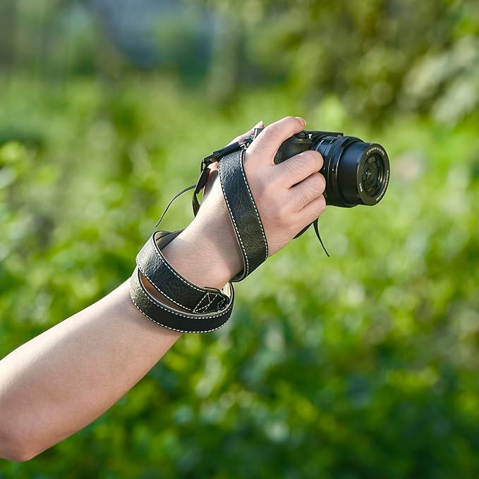 camera shoulder strap, safety tether camera neck strap, micro single PU leather shoulder strap, suitable for various cameras.