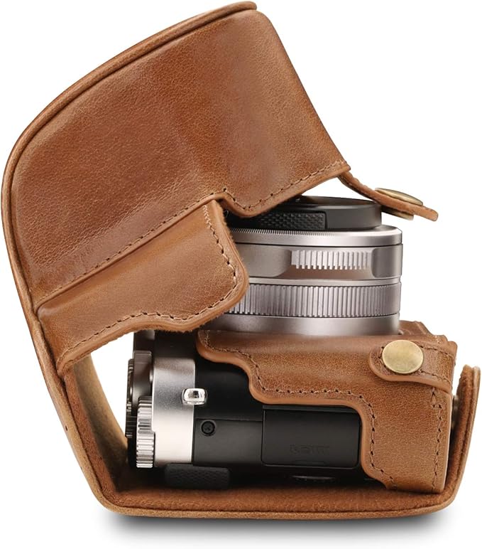 MegaGear MG1606 Ever Ready Genuine Leather Camera Case Compatible with Leica D-Lux 7 - Brown, One Size