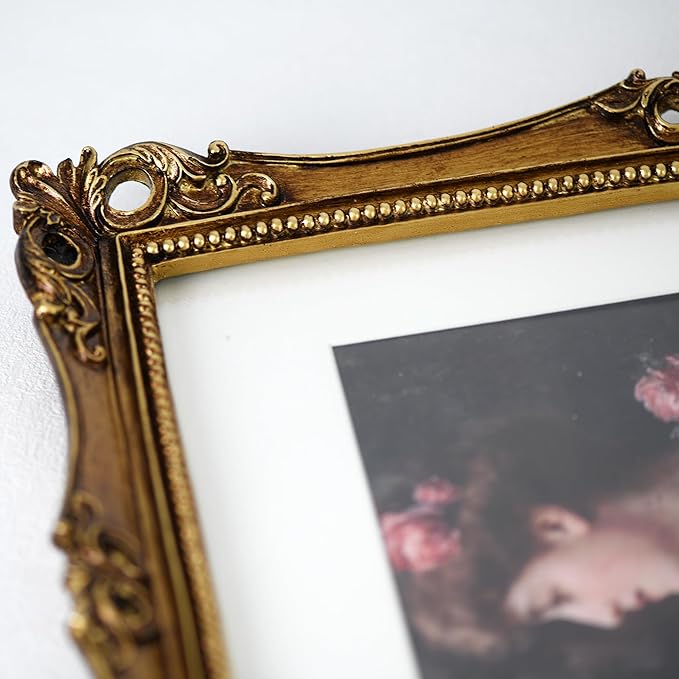 Funerom 11x14 Vintage Picture Frames with Glass Front, Ornate Frame, Antique Photo Frames for Tabletop or Wall Hanging Vintage Gold