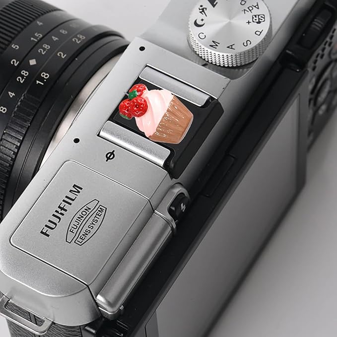 Camera Hot Shoe Cover, Cute Hot Shoe Cap, Hot Shoe Protector Compatible with Sony Fujifilm Fuji Canon Nikon Pentax Leical Panasonic (2pcs Cupcakes)