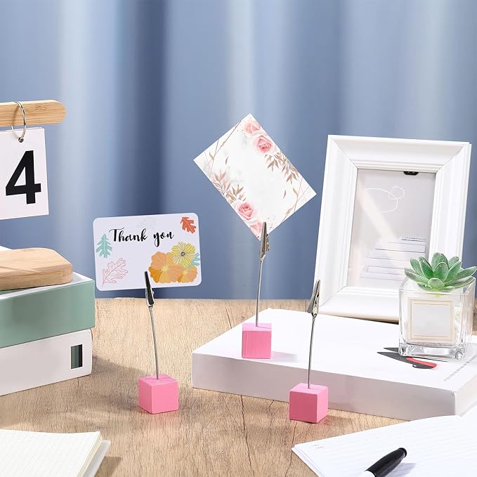 Gersoniel 20 Pcs Cube Base Memo Clip Holder with Alligator Clip Wood Table Number Holder Cube Base Place Card Stand Mini Photo Menu Stand for Displaying Number Card (Pink)