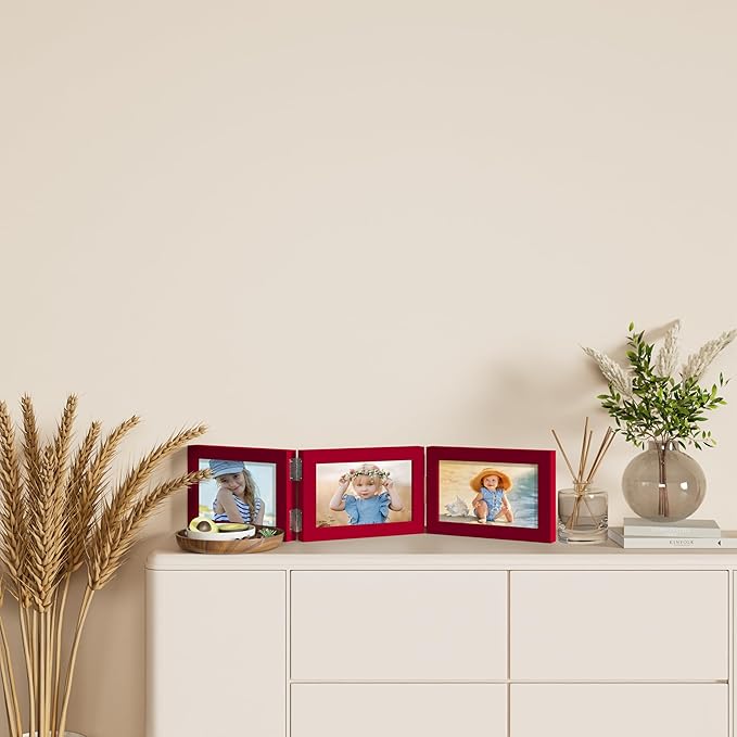decorUhome Triple 6x4 Picture Frame Horizontal, Engineered Wood Trifold Photo Frame with Plexiglass for Tabletop Display, 6x4, Red