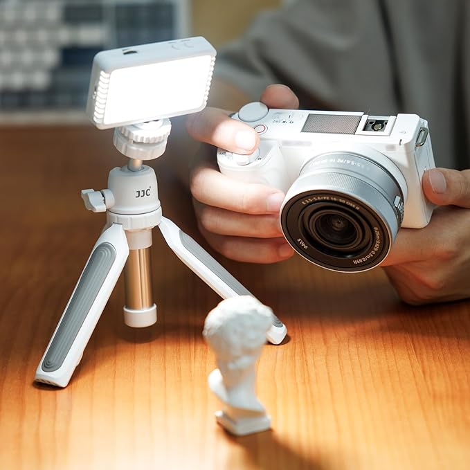 Kiwifotos Mini LED Video Light for Sony ZV-E10 II ZVE10 ZV-1F ZV1F ZV-1 II ZV1 Canon PowerShot V1 EOS R50 V & More Cameras, Flash Attachment Accessories for Vlog Shooting Record, Portable Rechargeable