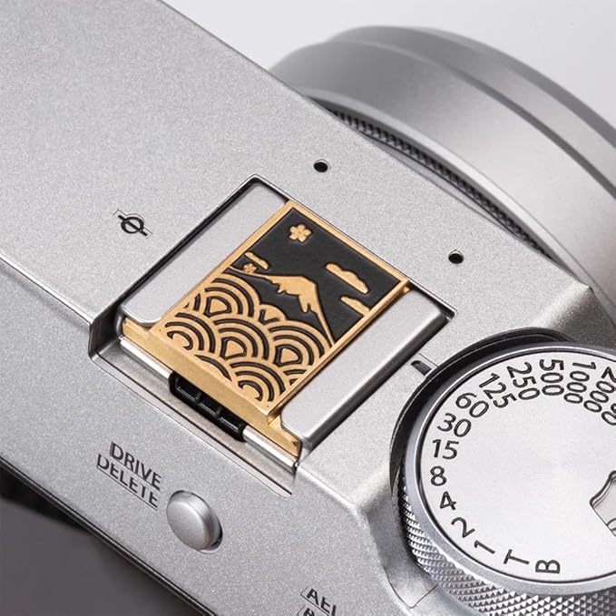 DBZZ Wave Pattern Camera hot Shoe Cover Camera Shutter Button for Fujifilm X-T50 X-S20 X-S10 X-T4 XT30 for Nikon Z6iii Z7 Z30 Z50 ZF (Brass YH Cover)