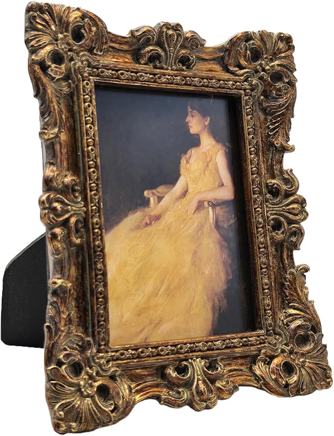 CISOO 2.5x3.5 Vintage Small Picture Frame, Antique Ornate Bronze Gold Wallet Size Photo Frame, for Table Top and Wall Display, Decorative Floral Design Retro Home Decor, Photo Gallery Art