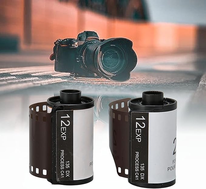 2 Roll 35mm Camera Color Film, ISO 200 HD Vintage Color Negative Film, 12 Exposures Per Roll for 135 Cameras, Fine Grain with High Saturation and Contrast