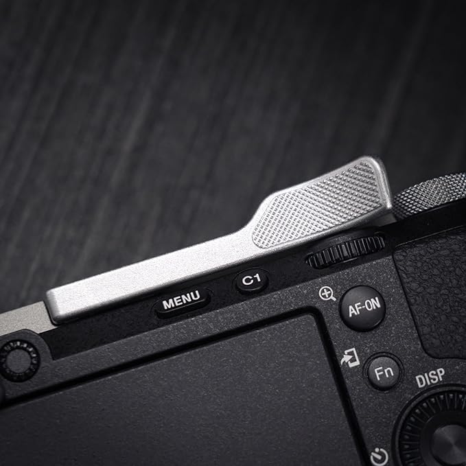 Metal Thumb Up Grip for Sony A7C2 A7CR Alpha 7C2R 7C2 Camera, Hot Shoe Thumb Rest Support Grip ，Exclusive Vintage Anti-Slip Pattern, Enhance The camera's Grip Feel (Silver)