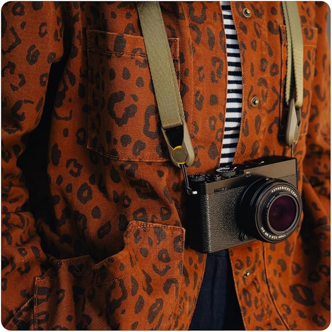 Peak Design Leash Camera Strap - Configurable as a Sling, Neck, Shoulder Strap or Safety Tether, Adjustable, Compact
