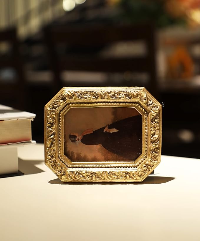 2.5x3.5 Small Vintage Picture Frame, Mini Antique Ornate Gold Photo Frame, Tiny Retro Octagon frame, for Tabletop and Wall Display, Old Fashioned Photo Gallery Art Decor