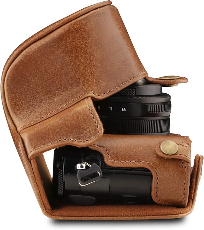 MegaGear MG1565 Ever Ready Genuine Leather Camera Case Compatible with Panasonic Lumix DC-LX100 II - Brown