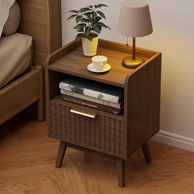 Modern Fluted Nightstand with Drawer and Open Storage Shelf, Bedside Table with Raised Edge, Boho Night Stand with Solid Wood Legs & Metal Handle, End Table for Bedroom Walnut