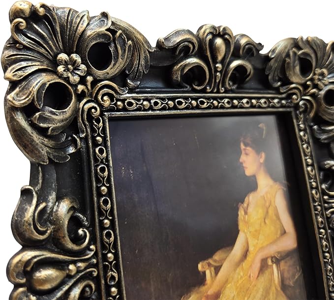 CISOO 4x4 Vintage Small Picture Frame, Antique Ornate Black and Gold Square Photo Frame, for Table Top and Wall Display, Decorative Floral Design Retro Home Decor, Photo Gallery Art
