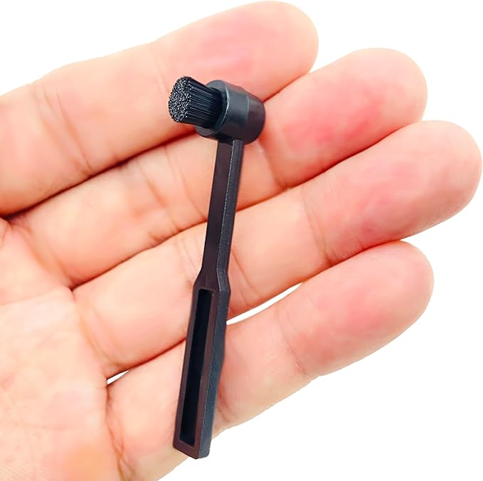 Turntable Stylus Cleaning Brush, Carbon-fiber Anti-static Vinyl Record Stylus Cleaner Brush to Remove Dirt and Dust for Record Needles