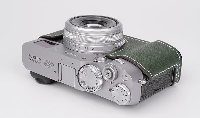 Uchandmade Handmade Genuine Leather Camera Half Case for Fujifilm X100VI - Top Layer Cowhide Body + Metal Base Plate - Hand Shank Free Design (Green)