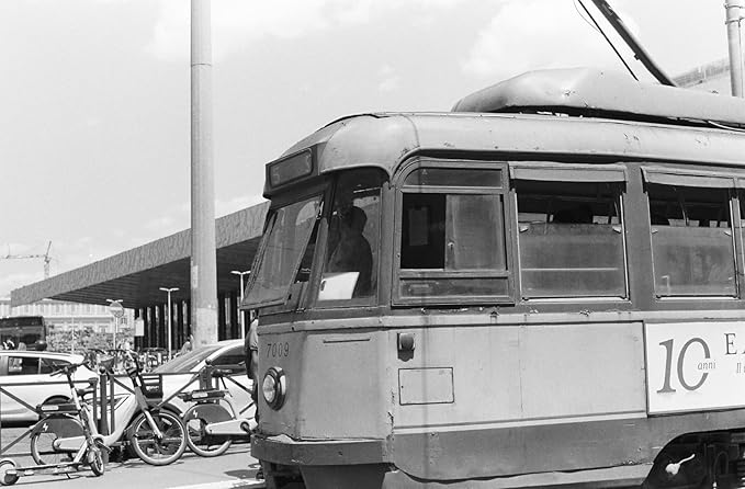 ISO 400 35mm Black and White Film for Street Photography, Film 35 mm Ready on Camera, Scan Friendly and Home Developing, 36EXP, SHD400-3 Pack