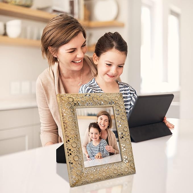 OKSQW Vintage Sunflower 5 x 7 Gold Picture Frame Table Top Display Retro Antique Picture Frames with HD Glass Front, Great Gift Metal Photo Frames for Wedding Baby Family Portraits Home Office Decor
