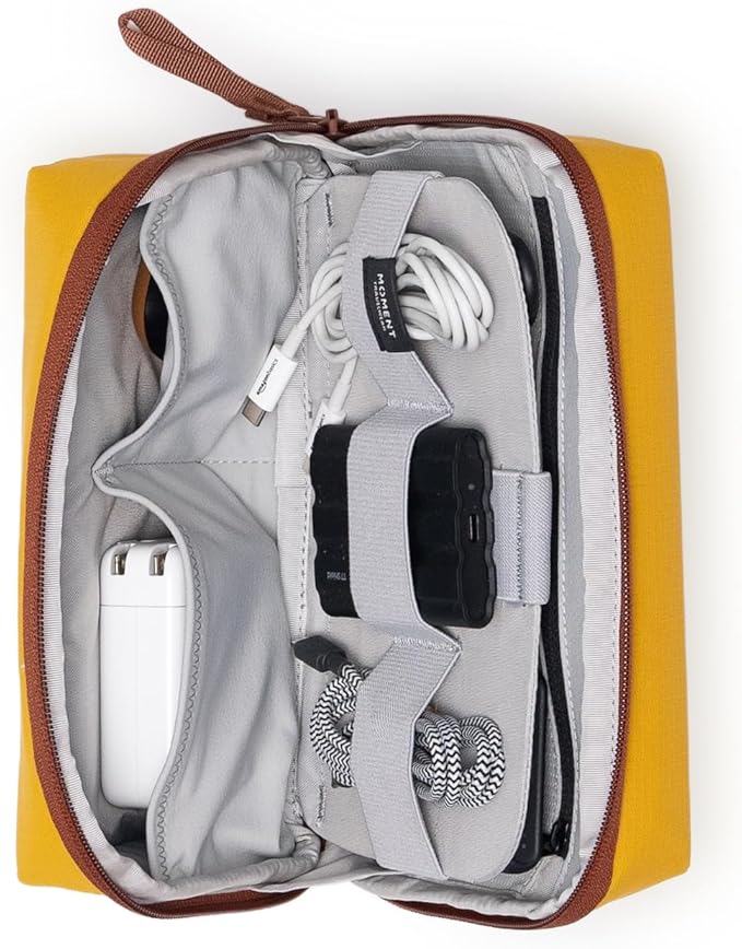 Moment Everything Tech Organizer – Durable & Water-Resistant Storage Pouch for Cables, Chargers & Accessories (Workwear, Regular)