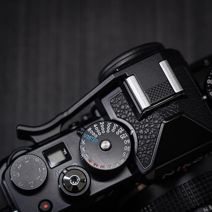 Metal Thumb Up Grip for Nikon Zf Camera, Hot Shoe Thumb Rest Support Grip ，Exclusive Vintage Anti-Slip Pattern, Enhance The camera's Grip Feel (Black)