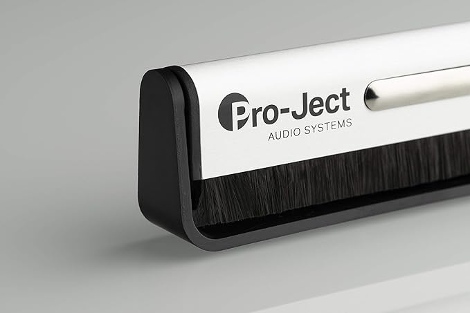 Pro-Ject Audio Systems Brush It, Antistatic Carbon Fiber Record Brush