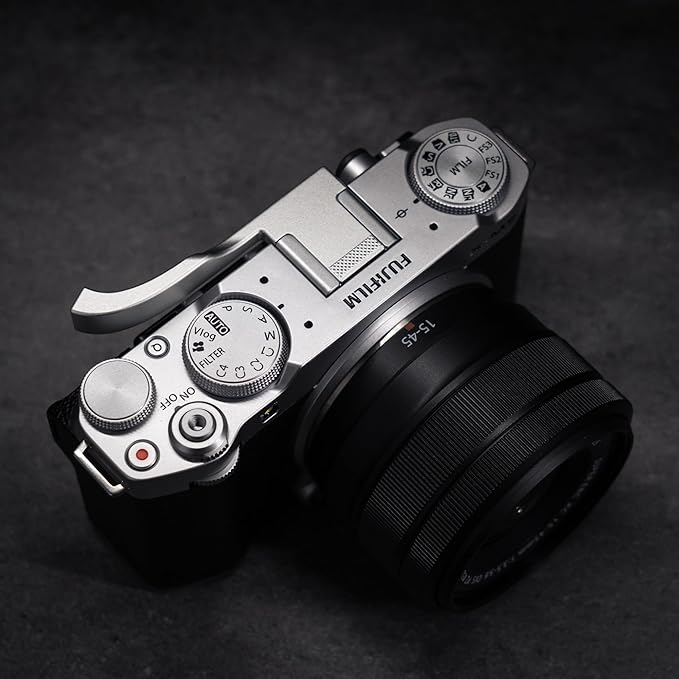 Metal Thumb Up Grip for Fujifilm Fuji X-M5 XM5 Camera, Hot Shoe Thumb Rest Support Grip ，Exclusive Vintage Anti-Slip Pattern,Improve The Stability of The Camera (SilverA)