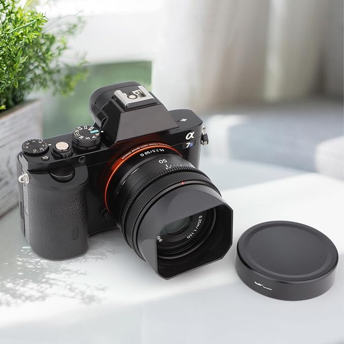 Haoge LH-S245N Bayonet Square Metal Lens Hood for Sony FE 50mm F2.5 G FE 40mm F2.5 G FE 24mm F2.8 G Lens,RX1RIII/M3/RX1R2 Camera Shade with Cap