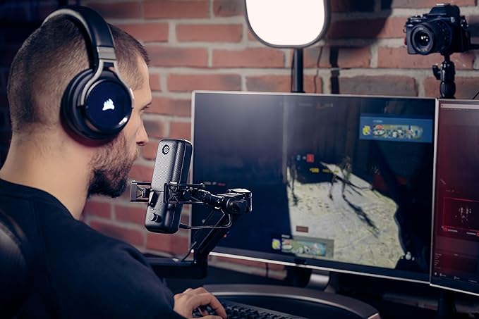 Elgato Shock Mount - Maximum isolation from vibration noise, steel chassis with reinforced elastic suspension, custom built for Elgato Wave:1/3