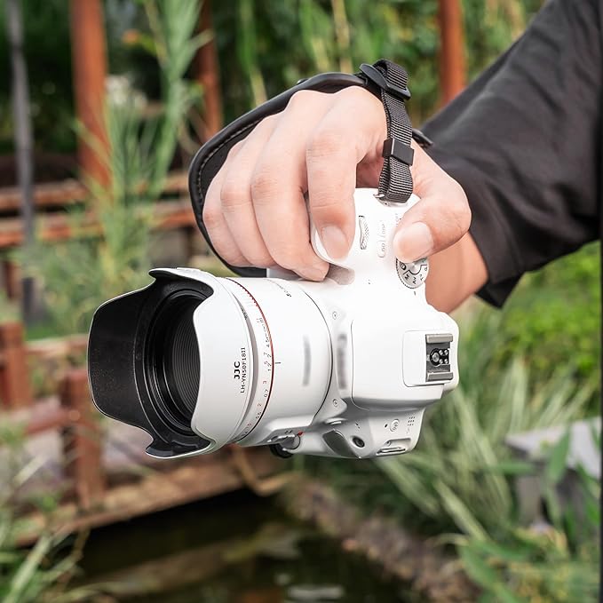 White Lens Hood for Yongnuo YN 50mm f/1.8 II Lens, Reversible Lens Shade Protector Compatible with 58mm Filter or Lens Cap