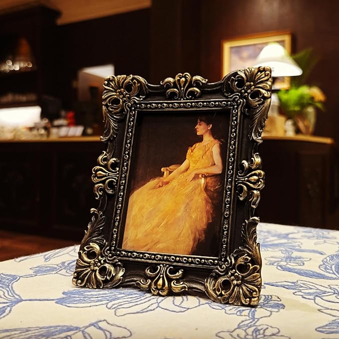 CISOO 2.5x3.5 Vintage Small Picture Frame, Antique Ornate Black and Gold Wallet Size Photo Frame for Table Top and Wall Display, Decorative Floral Design Retro Home Decor, Photo Gallery Art