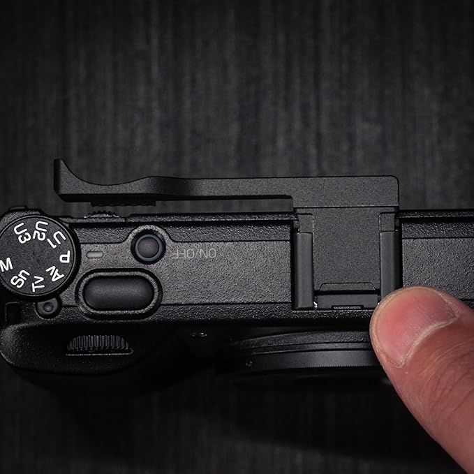 Thumb Up Grip ， Compatible with Ricoh GR IV GR4 Camera, Hot Shoe Thumb Rest Support Grip ，Original Silicone Protective Pad | Improves Shooting Stability (Black)