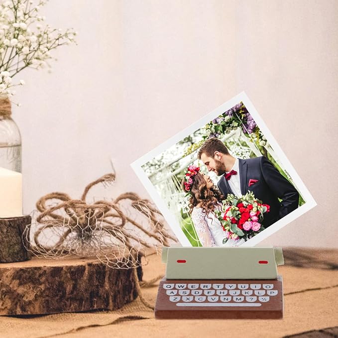 2pcs Vintage Typewriter Style Memo Holders Cute Wooden Picture Clips for Desktop Note Display Multi-Function Photo Stands with Wooden Base for Home and Office Decor