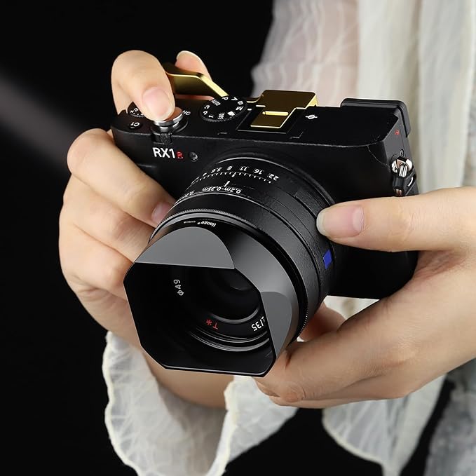 Haoge Metal Square Lens Hood for Sony RX1R3/RX1M2/RX1 FE 40mm F2.5 G FE 50mm F2.5 G 24mm F2.8 G Lens Shade on A7CII A7CR A7R5 Camera Bayonet Mount