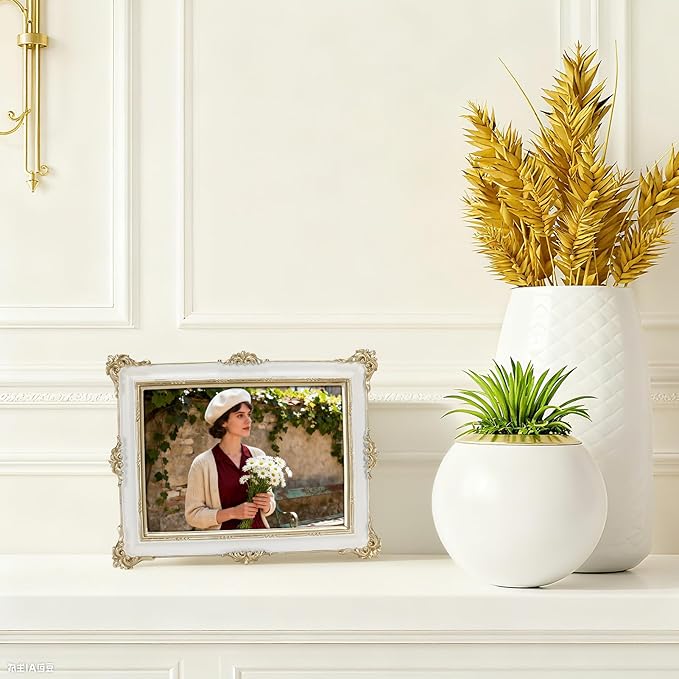 PHAREGE 5x7 White Picture Frame with Gold Trim, Vintage Decorative Display Photo Frame 5 by 7, Ornate Antique Frame for Tabletop or Wall
