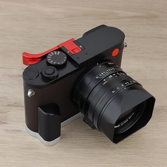Haoge THB-QR Metal Hot Shoe Thumb Up Rest Thumbs Up Hand Grip for Leica Q2 Camera Red