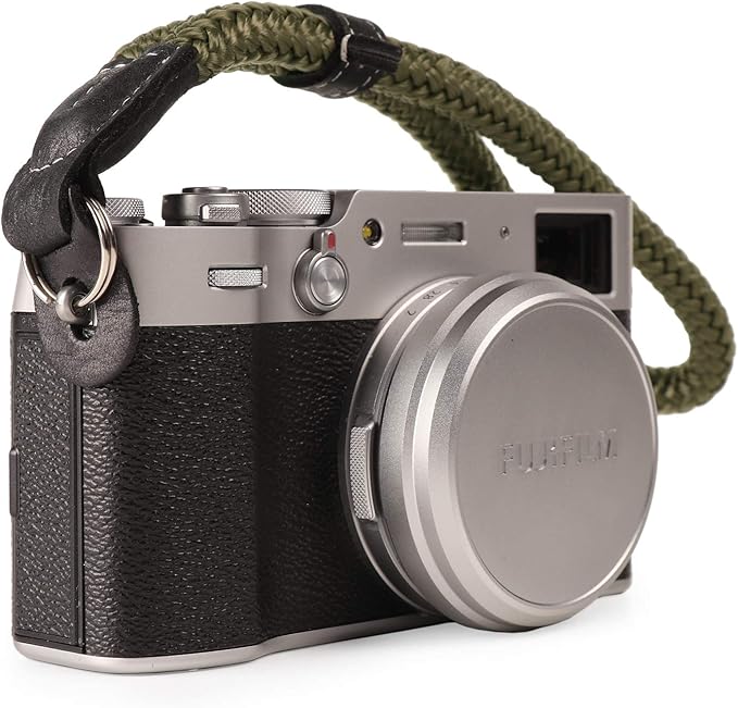 MegaGear SLR, DSLR Sierra Series Genuine Leather Camera Shoulder or Neck Strap