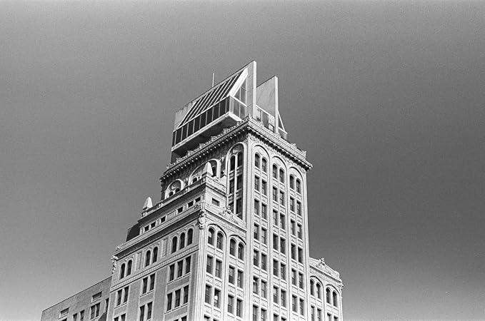 Street to Portraits — Pincary 35mm Black and White Film with 100 ISO, Scan Friendly Delivery, Reliable Look on Deadline, DX 24x36mm, 36EXP - 6Pack