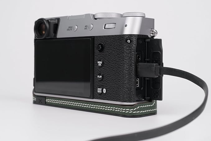 Uchandmade Handmade Genuine Leather Camera Half Case for Fujifilm X100VI - Top Layer Cowhide Body + Metal Base Plate - Hand Shank Free Design (Green)
