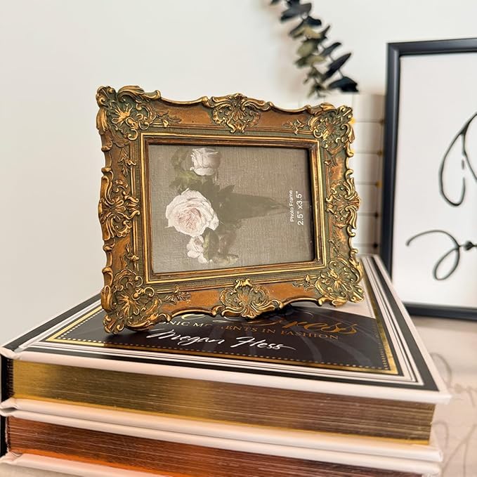 CISOO 2.5x3.5 Vintage Small Picture Frame, Antique Ornate Bronze Gold Wallet Size Photo Frame, for Table Top and Wall Display, Decorative Floral Design Retro Home Decor, Photo Gallery Art