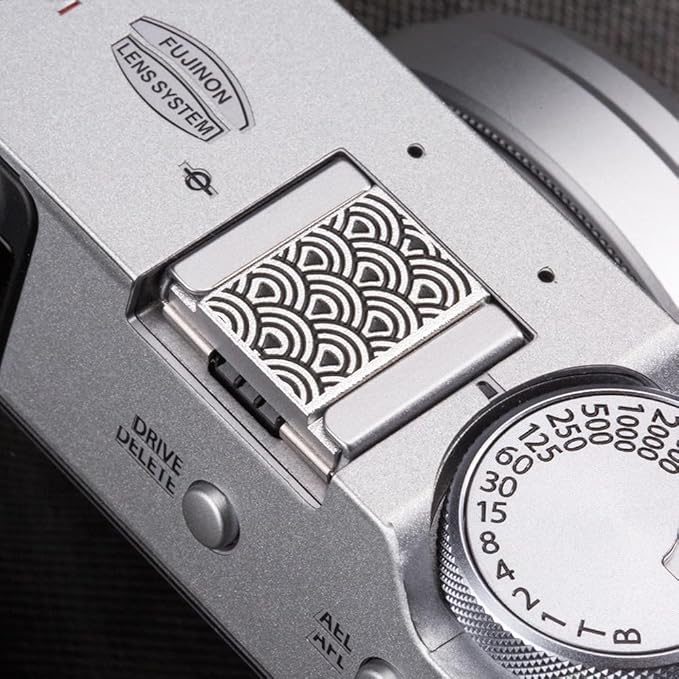 Suitable for Fuji XPRO3/xpro2/xpro1/xa7/xa5/xe3/xe4/xt30/xt4/xt5 Nikon zf/zfc Shutter Button Retro Wave hot Shoe Cover and Shutter Button (Spray hot Shoe Cover)