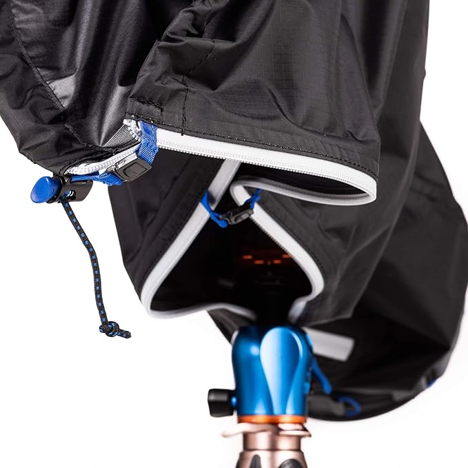 Think Tank Emergency Rain Covers for DSLR and Mirrorless Cameras with 300-600mm f/4 Lens - Large (Black)