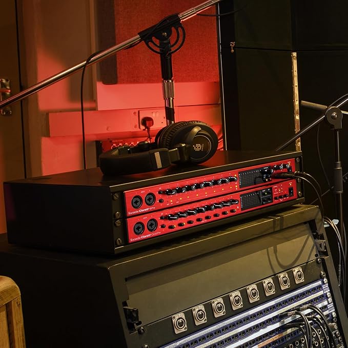 Focusrite Clarett+ OctoPre Pro­fessional Quality 8-in/8-out ADAT Mic Preamp for Music Production, with High Dynamic Range, Ultra-low Noise, and All-analogue Air