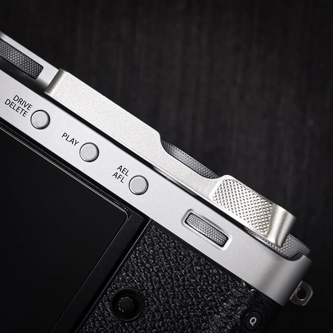 Thumb Up Grip ， Compatible with Fujifilm Fuji X-E5 XE5 Camera, Hot Shoe Thumb Rest Support Grip ，Original all-aluminum retro diamond engraving technology | Improves shooting stability (Silver)