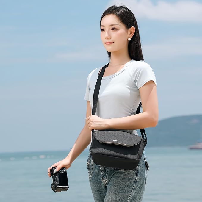 ULANZI Camera Bag, SLR/DSLR Camera Case Professional, Crossbody Photography Small Bag Fashion, Shoulder Bag for Women and Men Compatible for Sony Canon Nikon Mirrorless Camera Lightweight Black