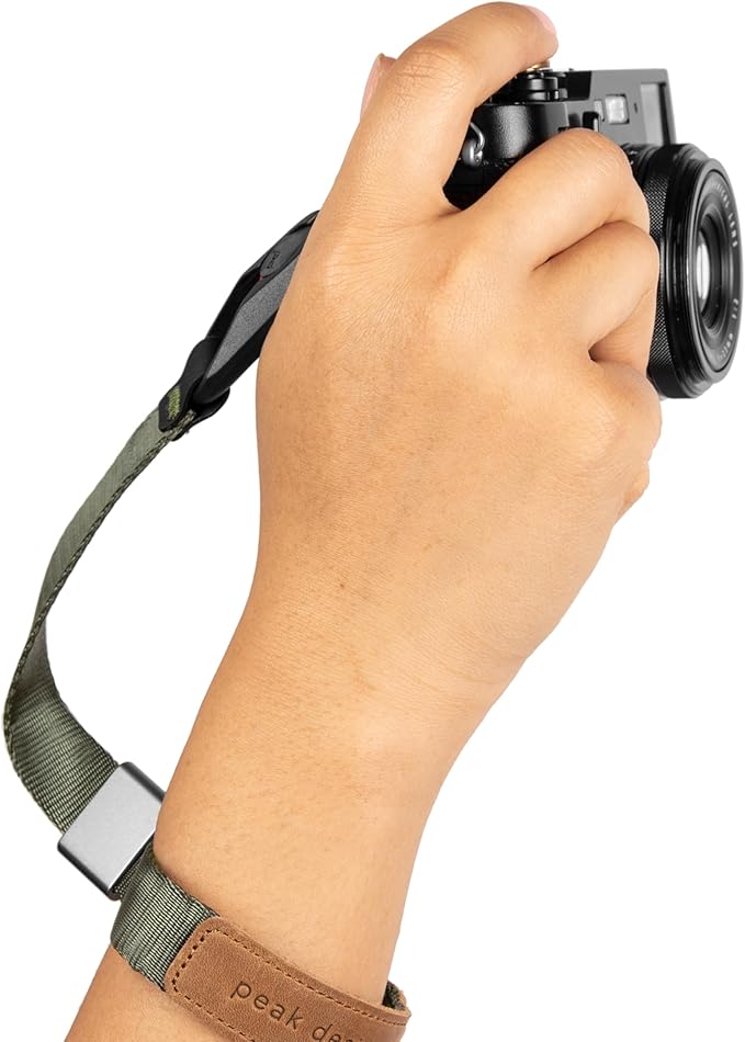 Peak Design Cuff Camera Wrist Strap, Compatible with DSLR, Compact and Point-and-Shoot Cameras, Low Profile, Quick Release