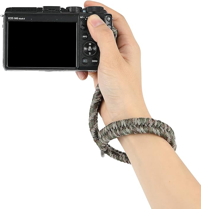 Hargedis Camera Wrist Strap, Hand-Woven Camera Hand Strap High-end and Secure Universal Adjustable, Suitable for Canon Sony Nikon Panasonic Fujifilm Olympus (Forest Camouflage)