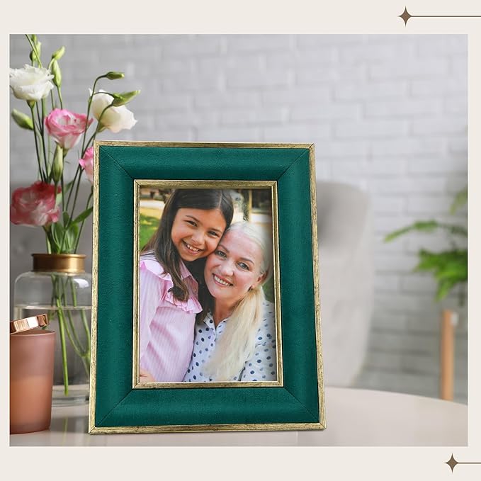 Kathfly 1 Pcs Green Velvet Picture Frame 5 x 7 Inch Vintage Photo Frame with Gold Metal Edge Horizontal & Vertical Mount for Poster Artwork Puzzles Tabletop Wall Display Christmas Home Office Decor
