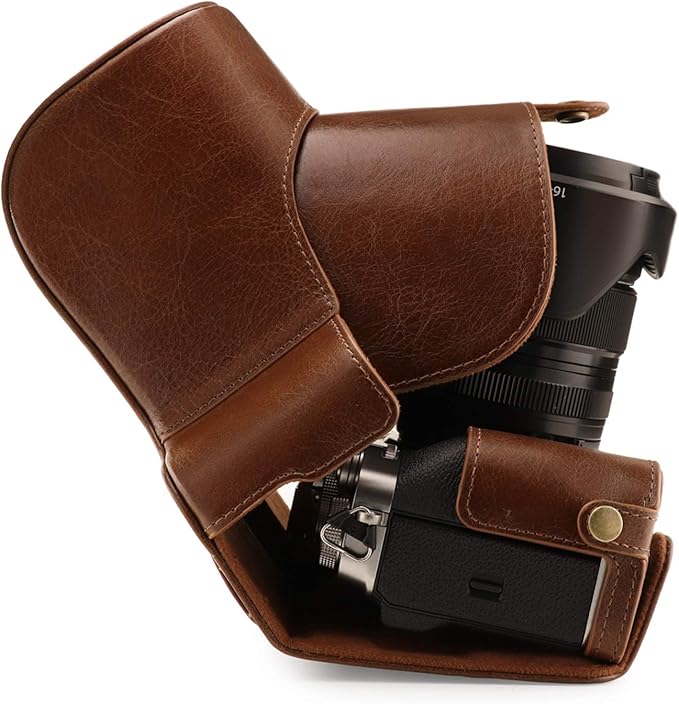 MegaGear MG1922 Ever Ready Genuine Leather Camera Case Compatible With Fujifilm X-T4 (Xf16-80MM) - Brown