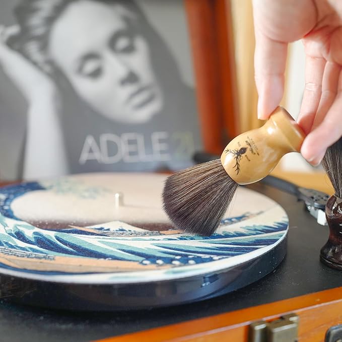 Small Vinyl Record Cleaner with Wooden Handle - Vinyl Record Brush for Anti-Static Cleaning Accessories (Wood Deer)