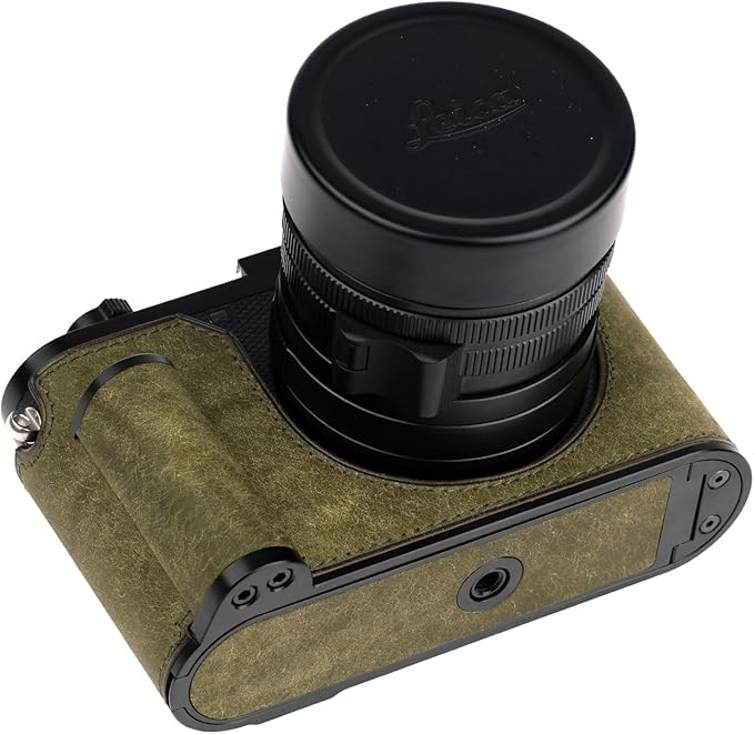 Uchandmade Handmade Genuine Leather Camera Half Case for Q3/For Q3 Camera Case/For Q3 Case - Top Layer Cowhide Body + Metal Base Plate + Hand Shank Design (Dark Green)