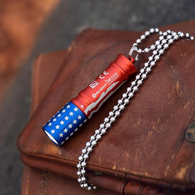 OLIGHT i3E EOS PMMA TIR Lens AAA EDC Flashlight 90 Lumens Compact Keychain Flash Light for Night, Camping (Stars & Stripes Edition)